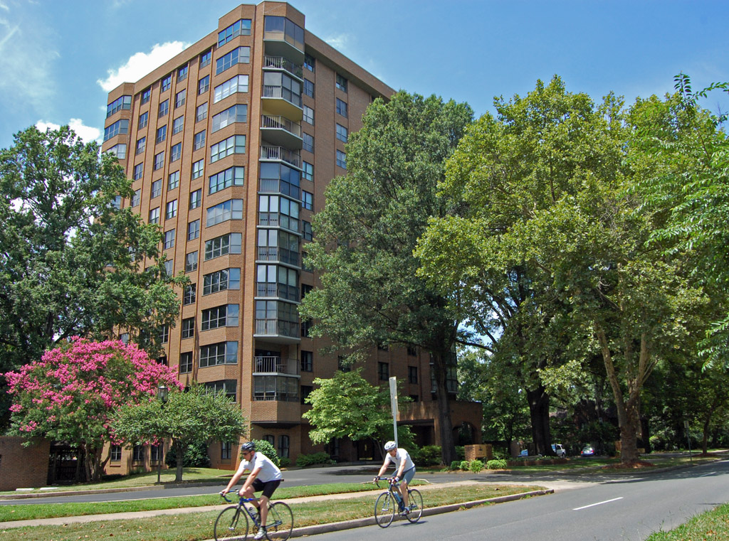 Documentary view of Myers Park, Charlotte, photographed by James Willamor